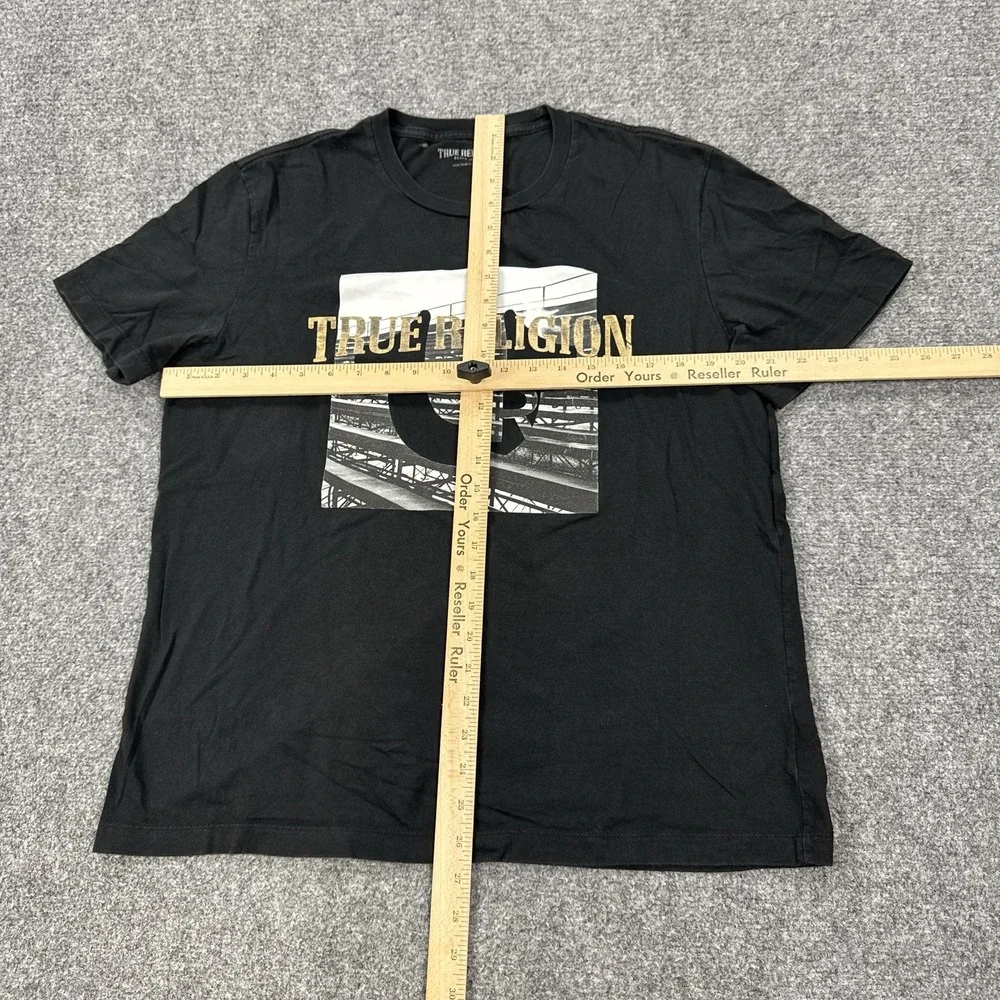 True Religion Shirt Mens Large Black Bleachers Graphic Logo Crewneck Tee Tagless